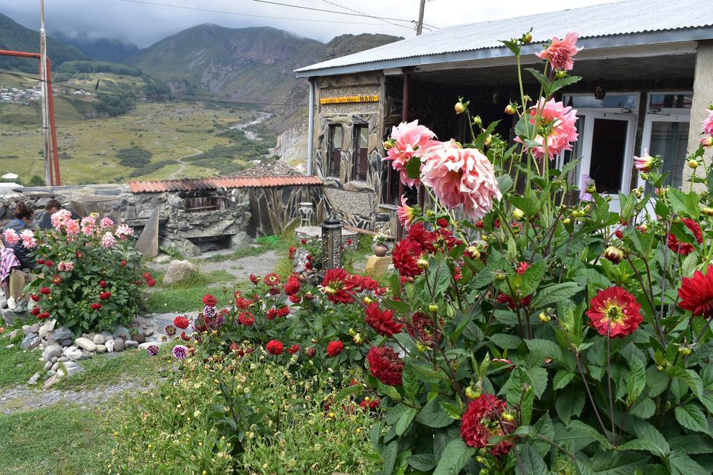 Qusha Guesthouse Meeting In The Mountains And Views Stepantsminda Exterior foto