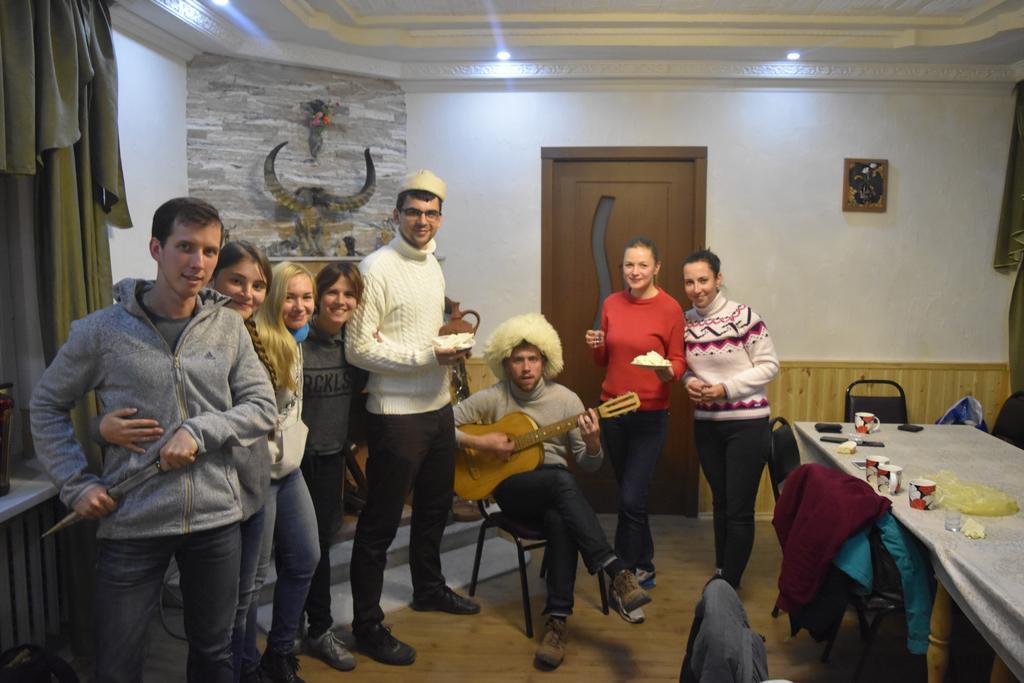 Qusha Guesthouse Meeting In The Mountains And Views Stepantsminda Exterior foto