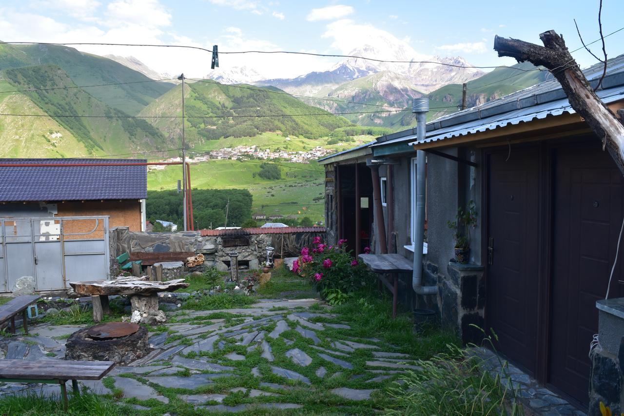 Qusha Guesthouse Meeting In The Mountains And Views Stepantsminda Exterior foto